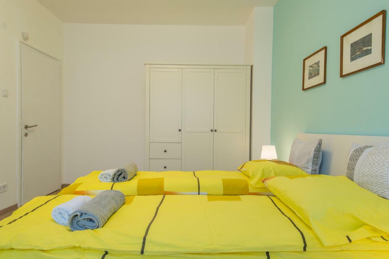 Chic And Spacious Apartment In Central Sofia - Patriarh Evtimiy By Flat Mаnager Luaran gambar