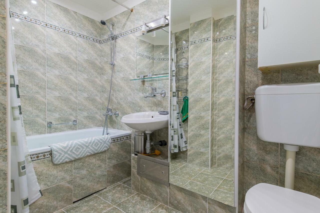 Chic And Spacious Apartment In Central Sofia - Patriarh Evtimiy By Flat Mаnager Luaran gambar