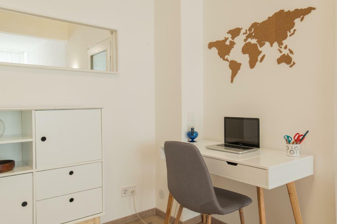 Chic And Spacious Apartment In Central Sofia - Patriarh Evtimiy By Flat Mаnager Luaran gambar