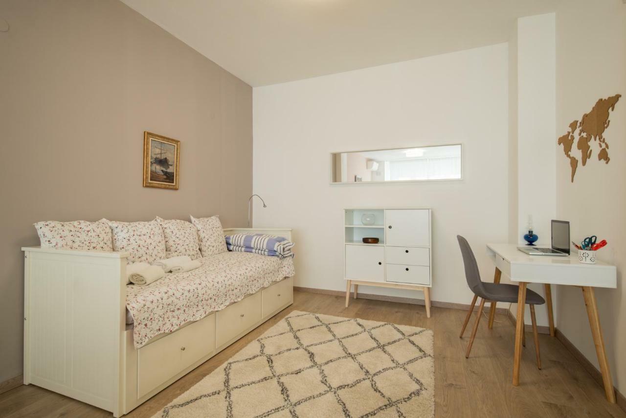 Chic And Spacious Apartment In Central Sofia - Patriarh Evtimiy By Flat Mаnager Luaran gambar
